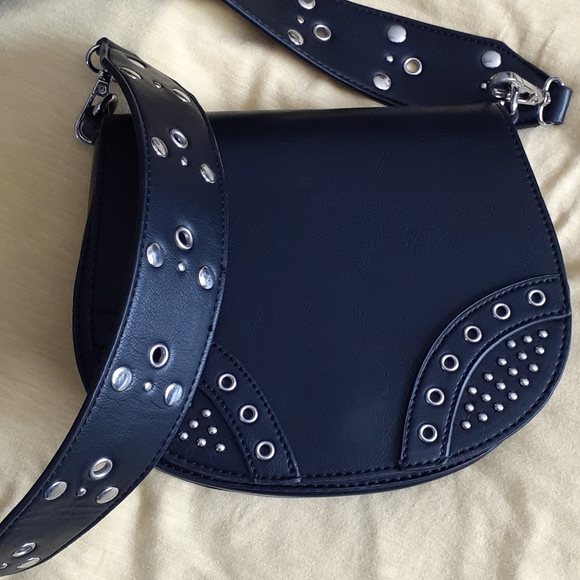 NWOT Crossbody - Picture 3 of 4